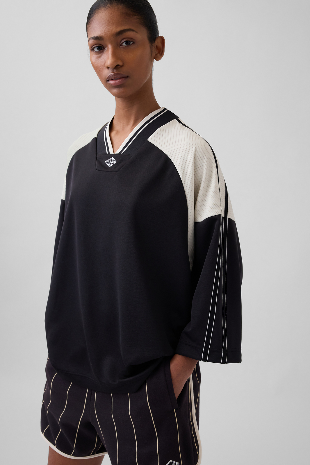 OuiGap Oversized Logo Jersey