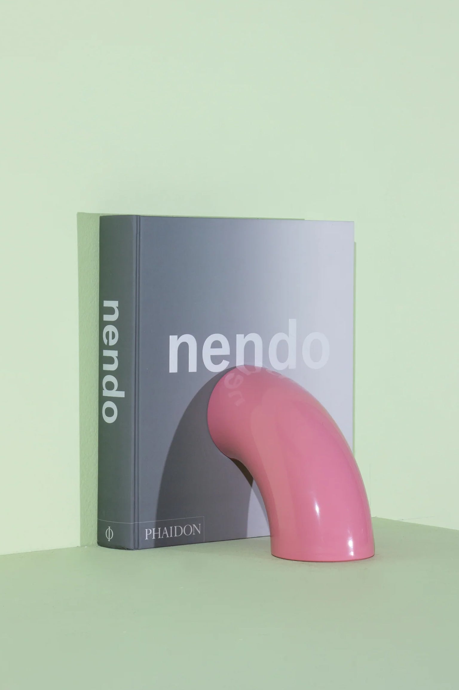 Tubo Bookend (Pink)